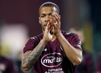 Ekong sends a goodbye message to Paok Salonika