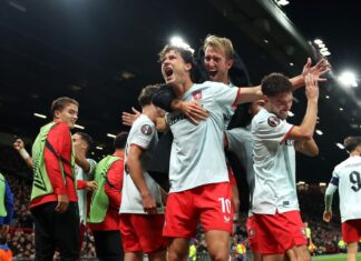 Europa League: Twente Holds Manchester United at Old Trafford