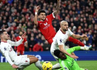 Premier League: United took points at Anfield after wild half