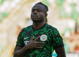 Yobo encourages Moses Simon to pursue Premier League move