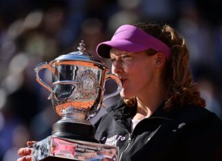 French Open: Teen sensation Mirra Andreeva wins maiden Grand Slam title