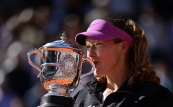 French Open: Teen sensation Mirra Andreeva wins maiden Grand Slam title