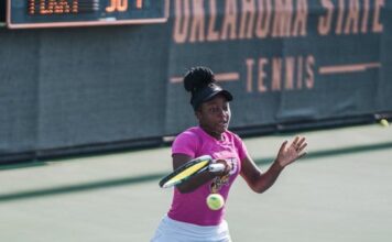 Oyinlomo Quadre fights back to reach round of 16 in Santa Fe