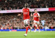 EPL: Arsenal begin title defence with win as Hull City shock Manchester United